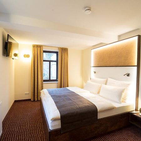 Hotel Goldener Hirsch Suhl Dış mekan fotoğraf