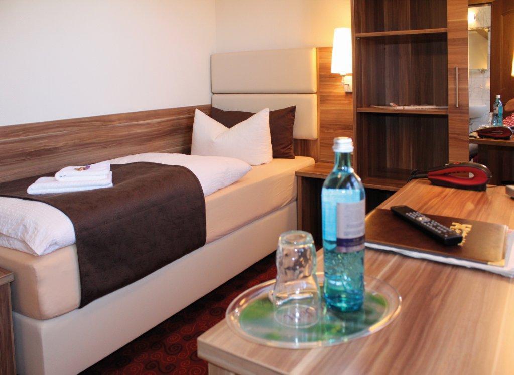 Hotel Goldener Hirsch Suhl Dış mekan fotoğraf